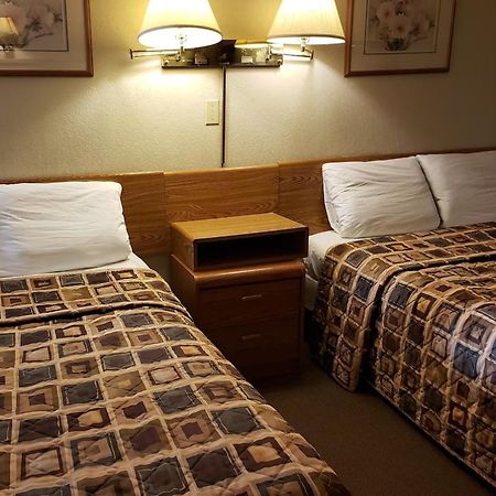 Hotel Skyview Swift Current Extérieur photo