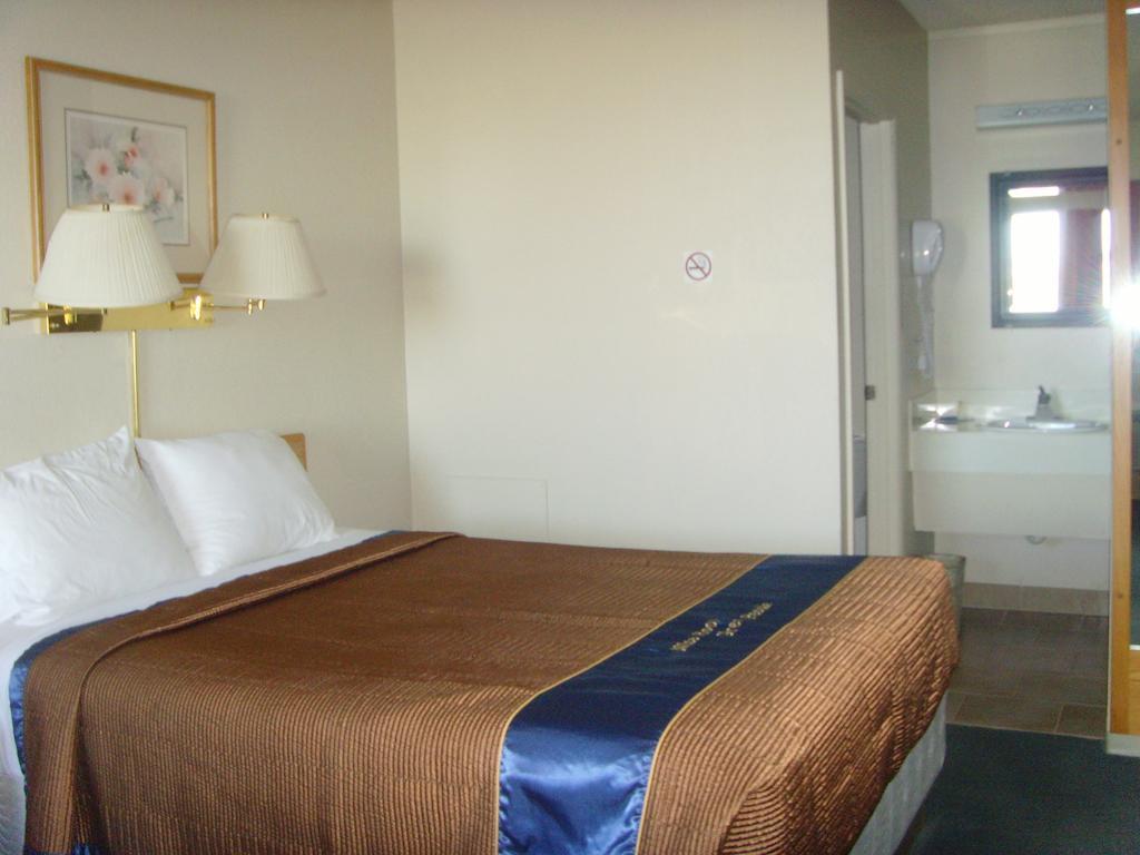 Hotel Skyview Swift Current Extérieur photo