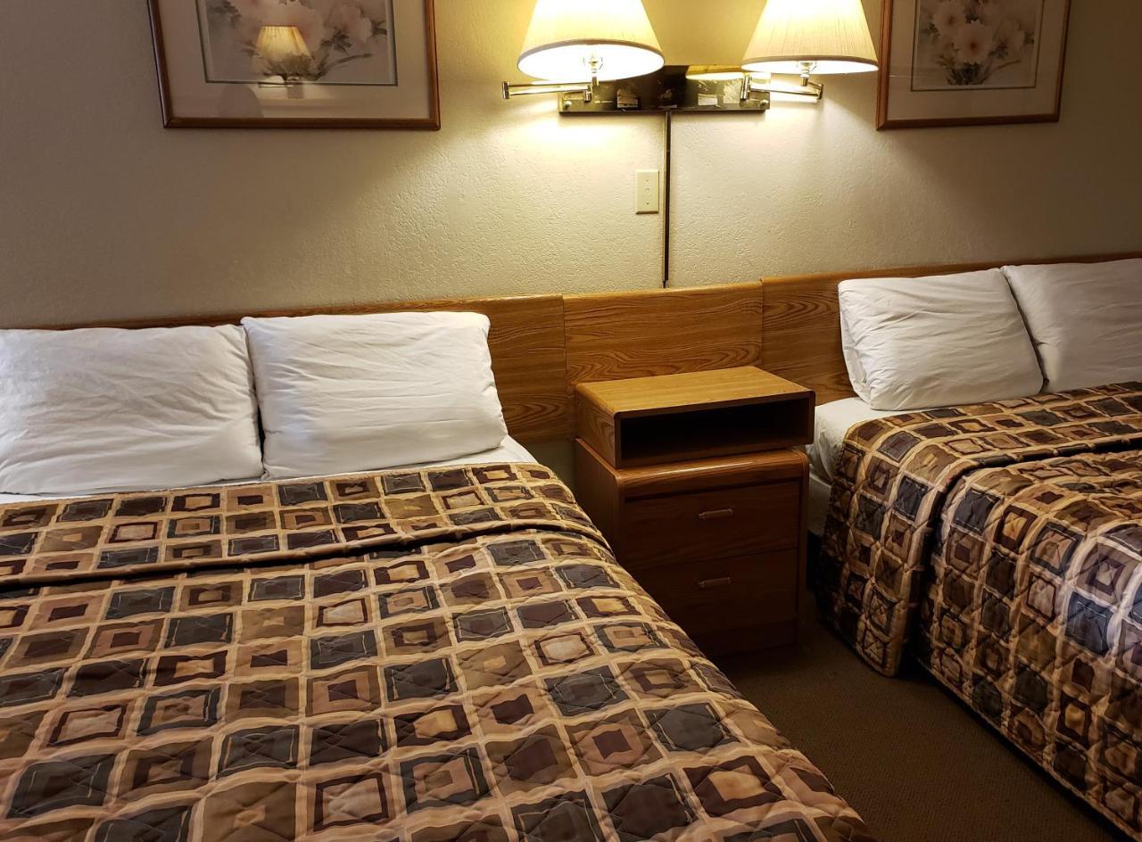 Hotel Skyview Swift Current Extérieur photo